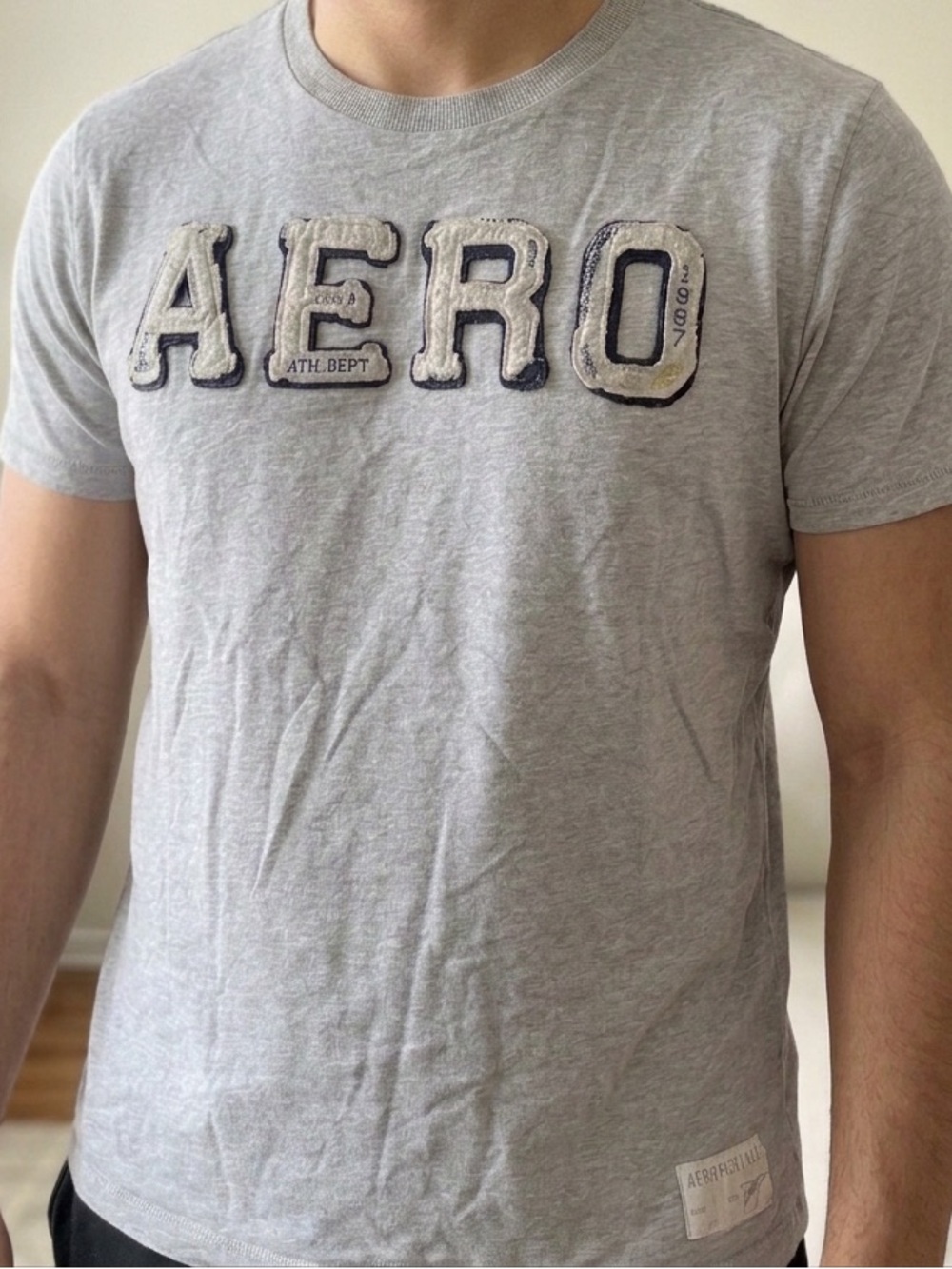 Aeropostale Light Gray 'AERO' Appliqué Short Sleeve Tee XXL